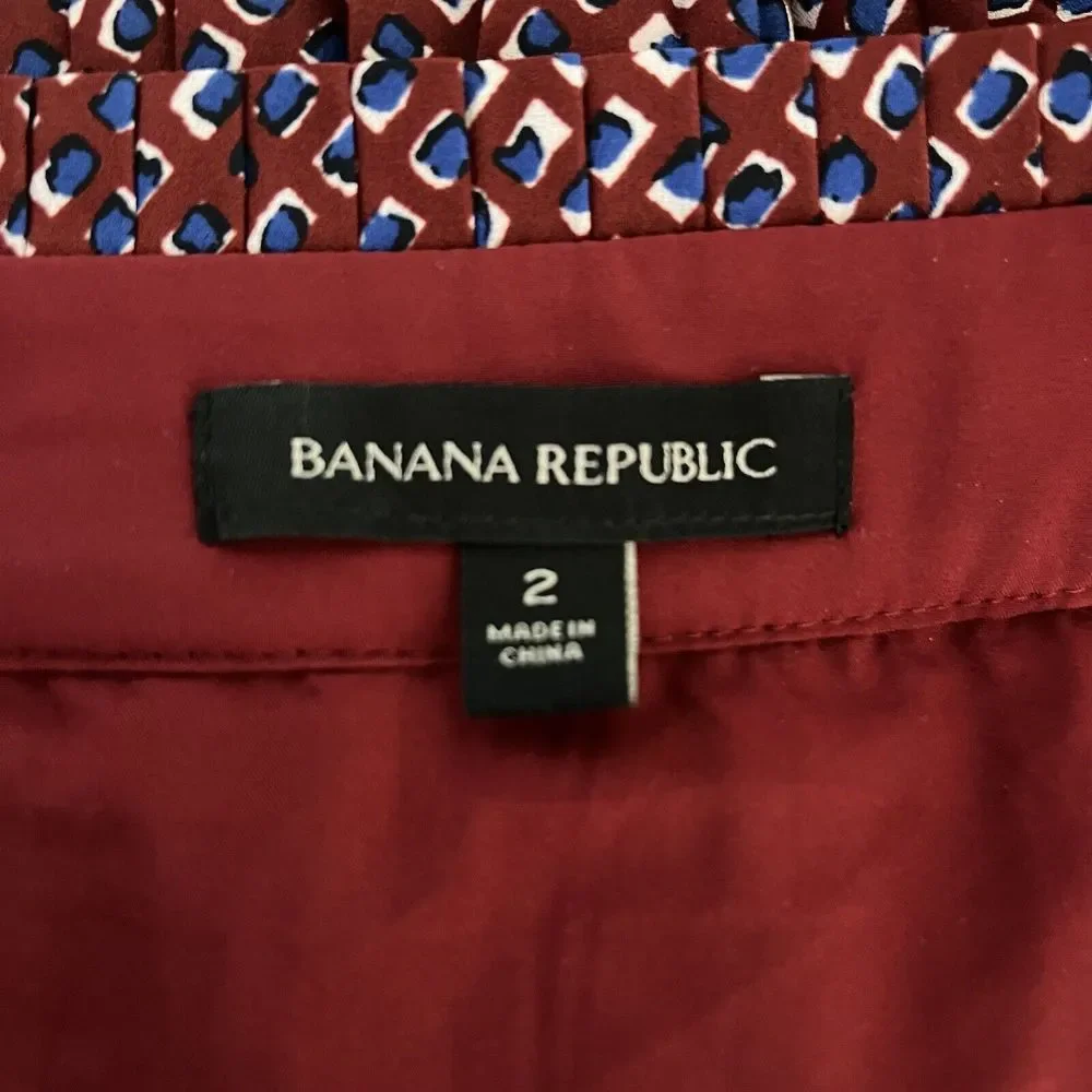 Banana Republic Skirt Womens 2 Red Blue Geometric Pleated A-Line Career Business